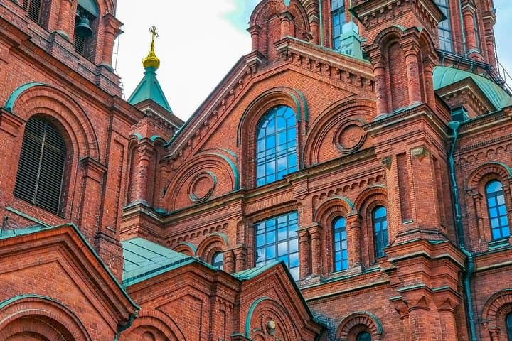 Historic Helsinki: Exclusive Private Tour with a Local