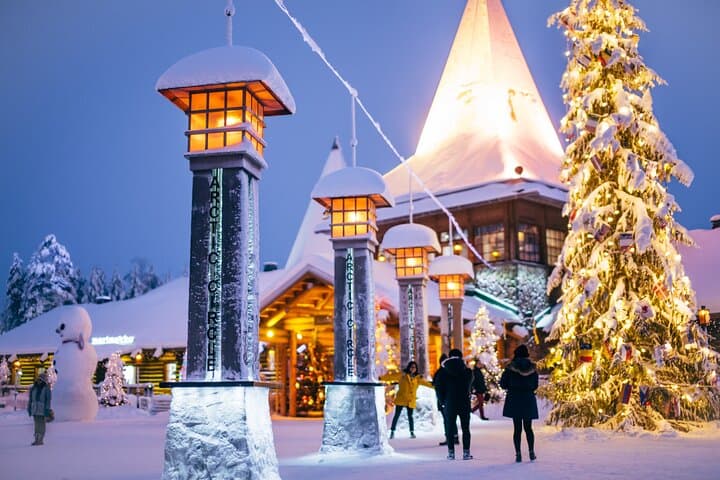 Day trip to Santa Claus Village from Levi