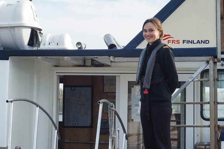 Suomenlinna Ferry and Guided Walking Tour in the Fortress