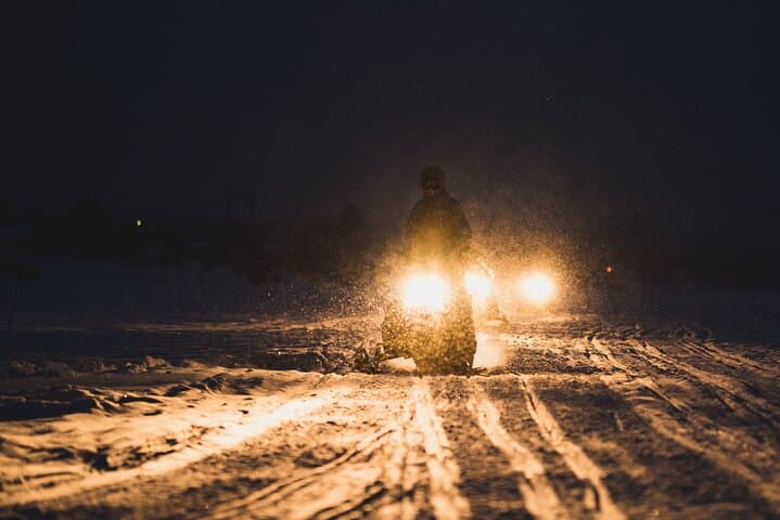3-Hour Snowmobile Safari to Search Northern Lights in Levi