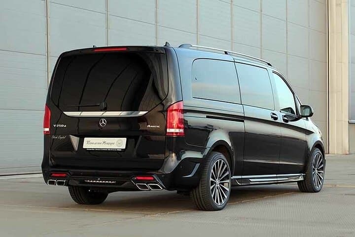 Private Transfer from Helsinki Port to Helsinki City by Minivan
