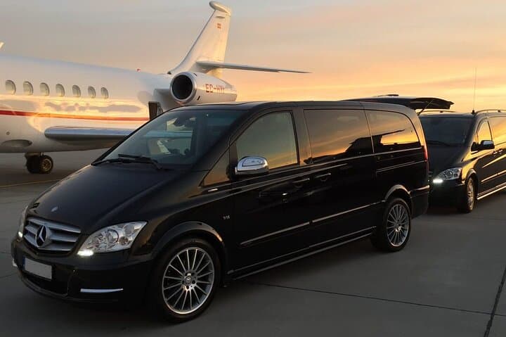 Private Transfer from Helsinki Hotels to Helsinki Cruise Terminal