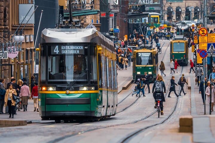 Helsinki by Yourself (4/8h) with English Chauffeur by Luxury Van
