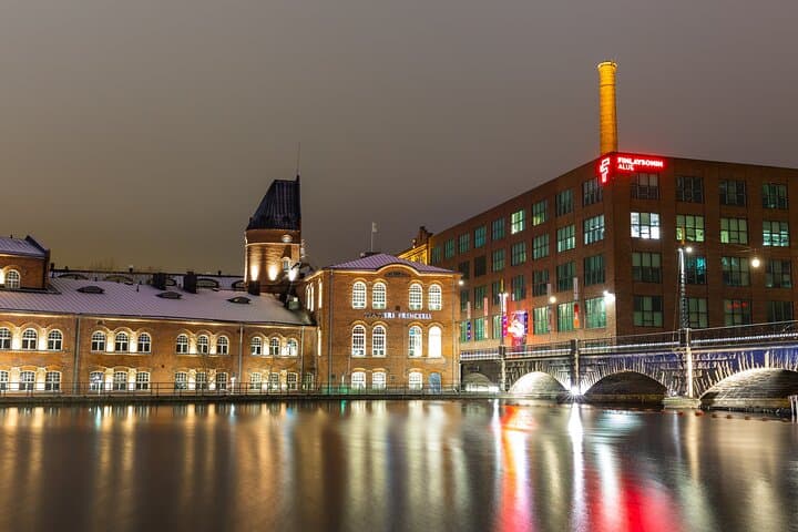 Private Tampere Christmas Heritage Walking Tour