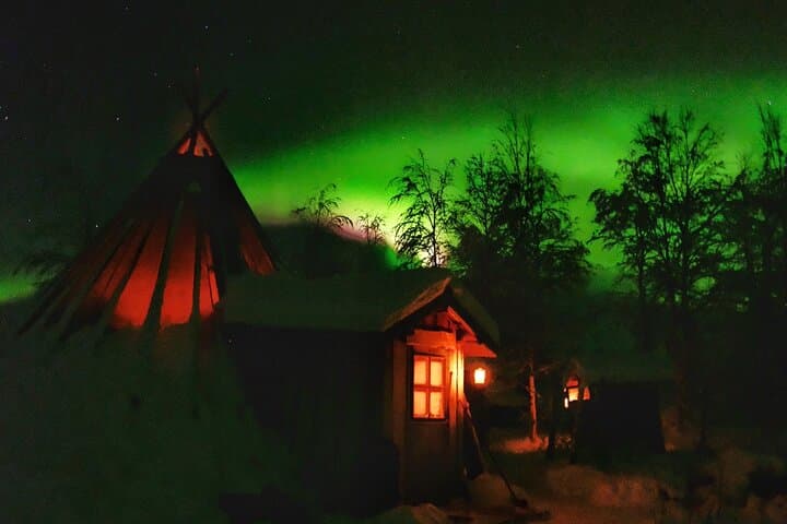 Northern Lights Tour to Lake Inari by Boat with BBQ Dinner