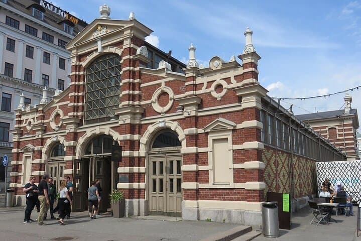 Epic Helsinki: English Speaking Walking Tour