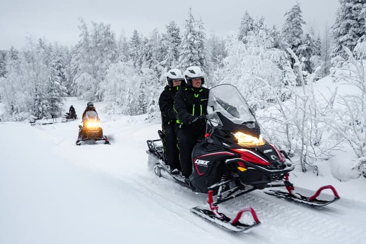 3-Hour Snowmobile Adventure in Rovaniemi (Private)