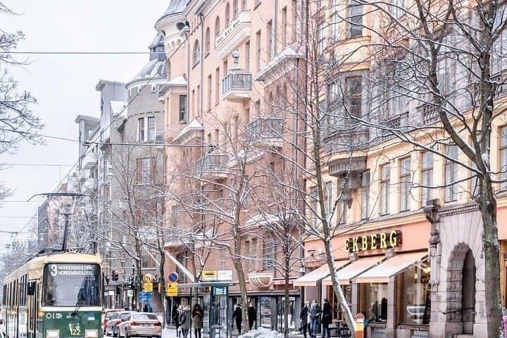 Exclusive Guided Helsinki VIP Tour by Mercedes V class