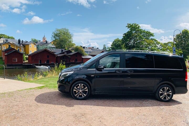 Helsinki and Porvoo Private Tour by Luxury Car with Guide