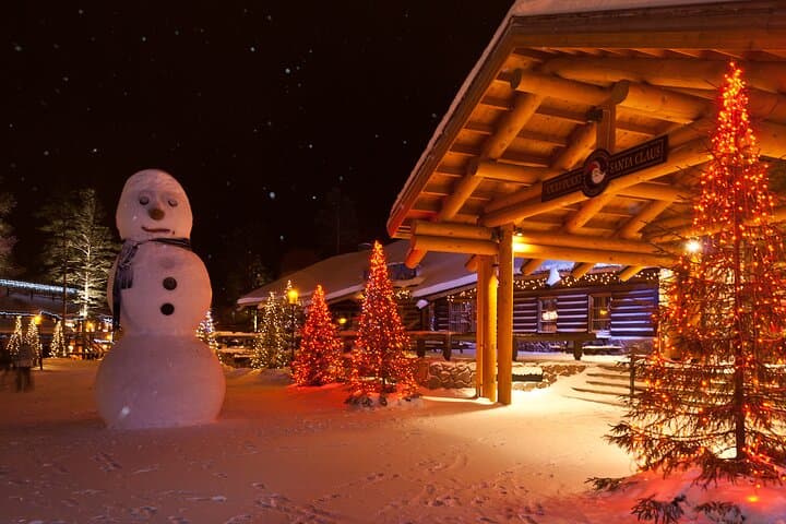 Santa’s Secrets: Guided Santa´s Village & Arctic Circle Tour