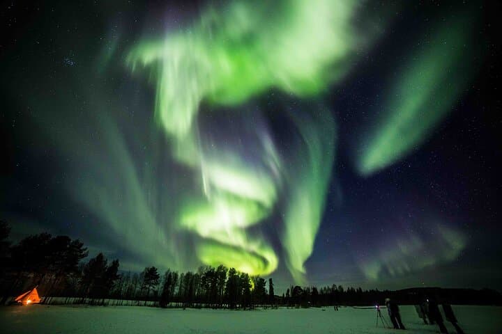3-Hour Snowmobile Safari to Search Northern Lights in Levi