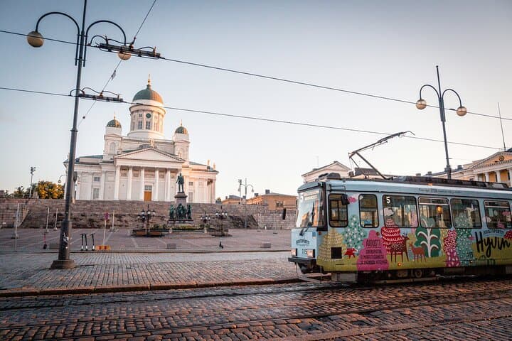 PRIVATE Helsinki & Porvoo by Car: Old Town & Local Stories