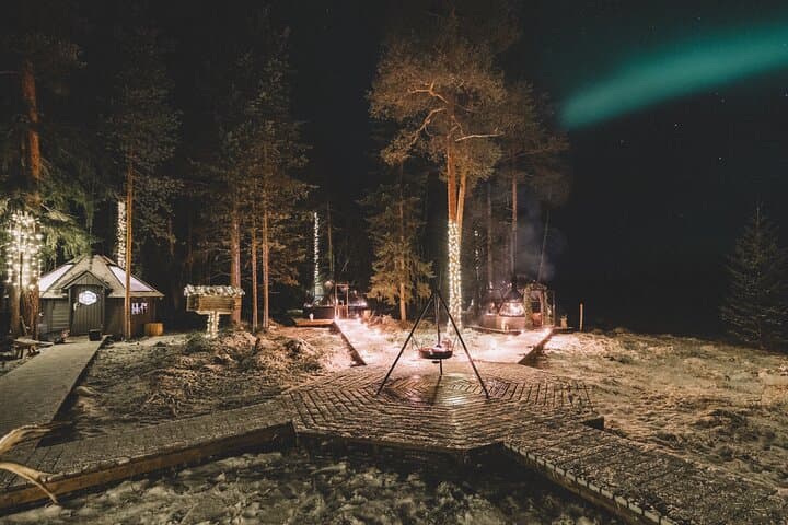 VIP Enchanted Evening Igloo Dining Northern Lights in the Forest