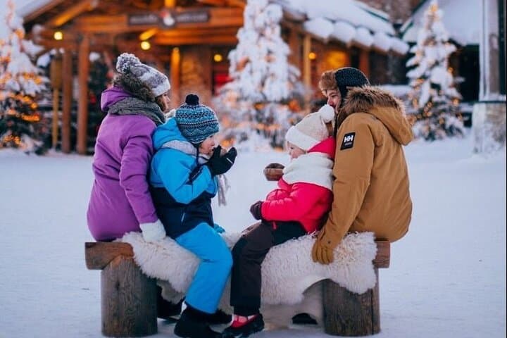 Kemijärvi Insider: Guided Santa Claus Village Tour in Rovaniemi