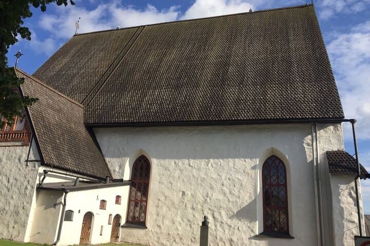 Day to Porvoo from Helsinki: Medieval Old Town Guided Tour