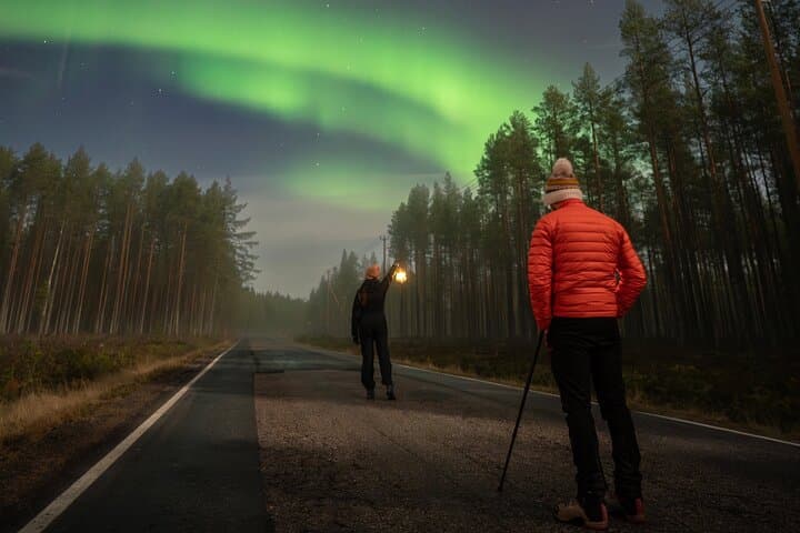 Northern Light Hunt with Photography from Rovaniemi
