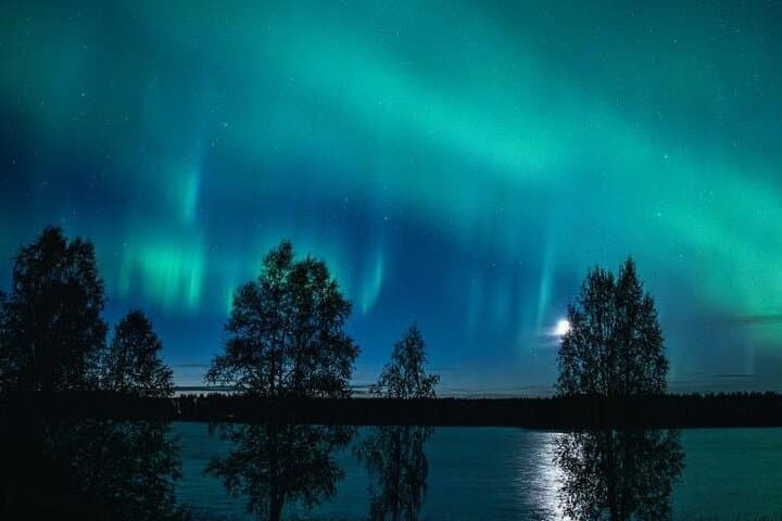 Private Northern Lights Hunt and Photography Experience
