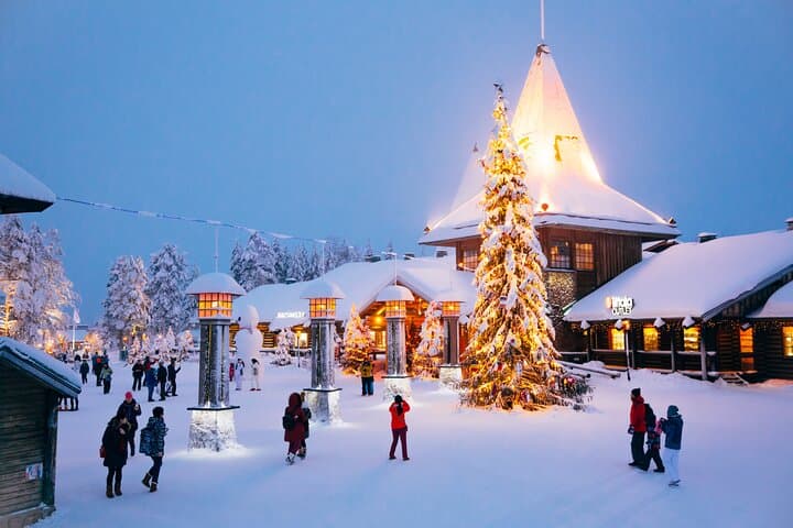Private Full-Day Trip to Santa Claus Village from Levi
