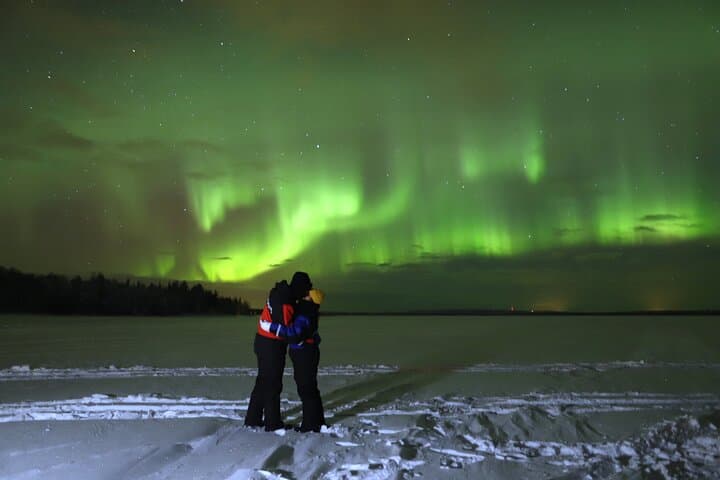 Lakeside Aurora’s Paparazzi Photography