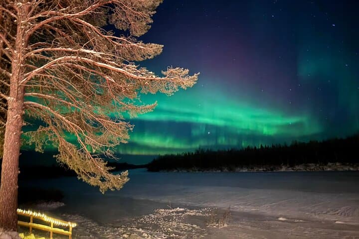Private Aurora evening at Riverside Lodge