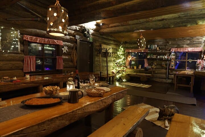 Smoked Salmon and Sauna Experience in Lappish Wilderness
