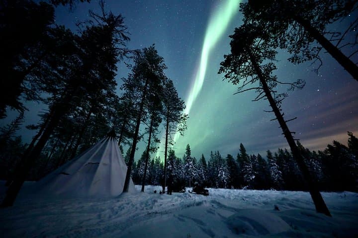 Rovaniemi Northern Lights Private Tour with Hotel Transfers