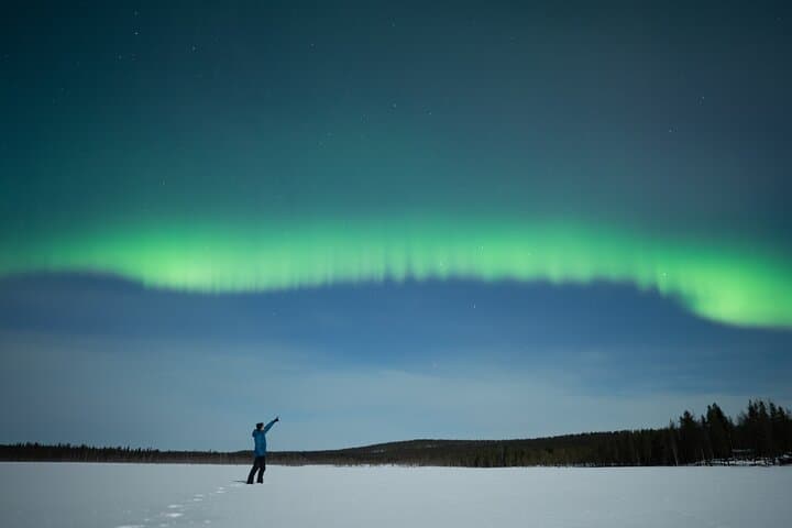 Northern Lights Hunting Photography Tour in Rovaniemi Finland