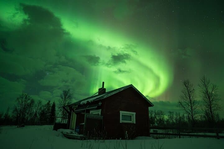 Northern Lights Hunting Photography Tour in Rovaniemi Finland