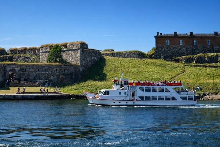Sightseeing Cruise in Archipelago of Helsinki