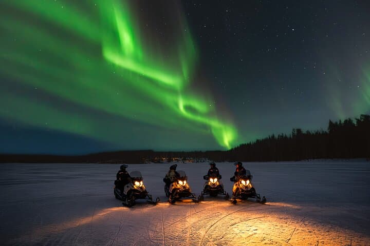 Snowmobile Photography Trip to the Aurora