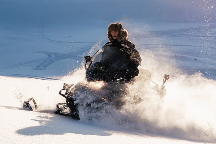 Luxury Rovaniemi Safari Private Snow-Veh Tour with 3-Course Lunch