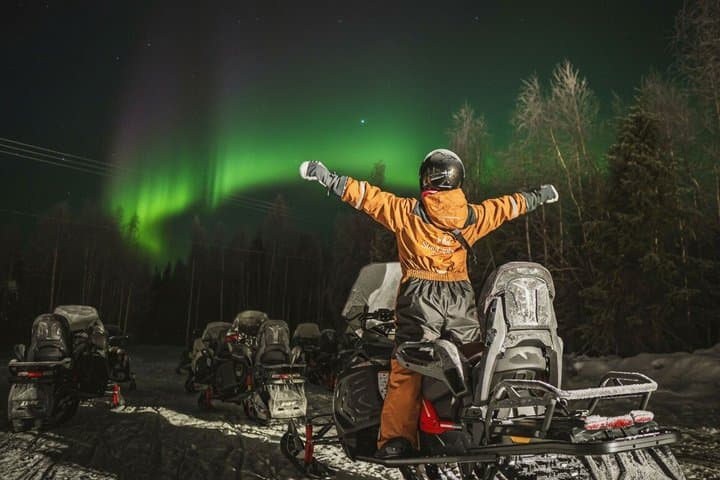 Northern Lights Tour Snowmobile Driving