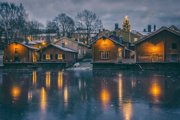 Porvoo Riverside Medieval Old Town Bus Tour from Helsinki
