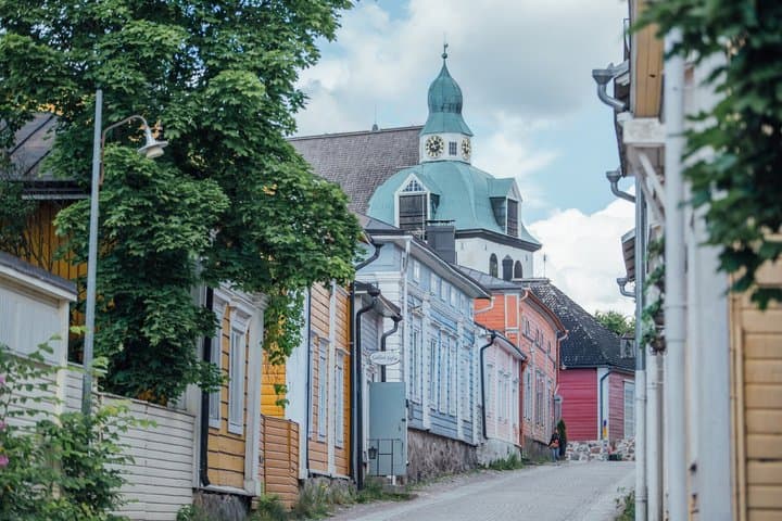 Porvoo Riverside Medieval Old Town Bus Tour from Helsinki