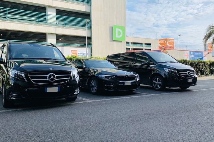 Private Transfer from Helsinki Port to Helsinki Airport (HEL)