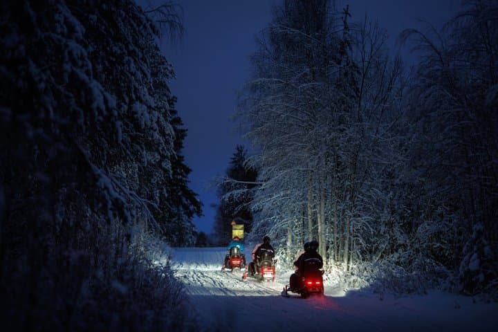 Evening Adventure with Snowmobile and Snacks