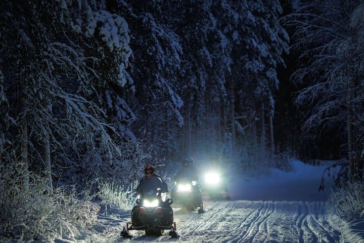 Evening Adventure with Snowmobile and Snacks