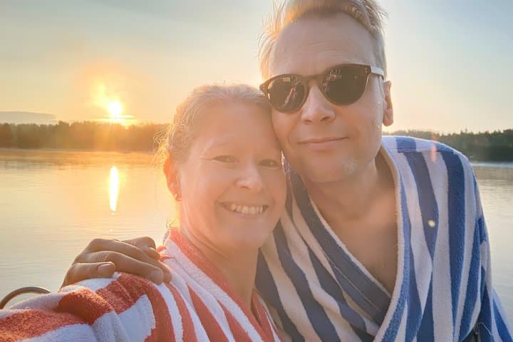Authentic Lake Sauna, Swim and Dinner with Locals near Helsinki