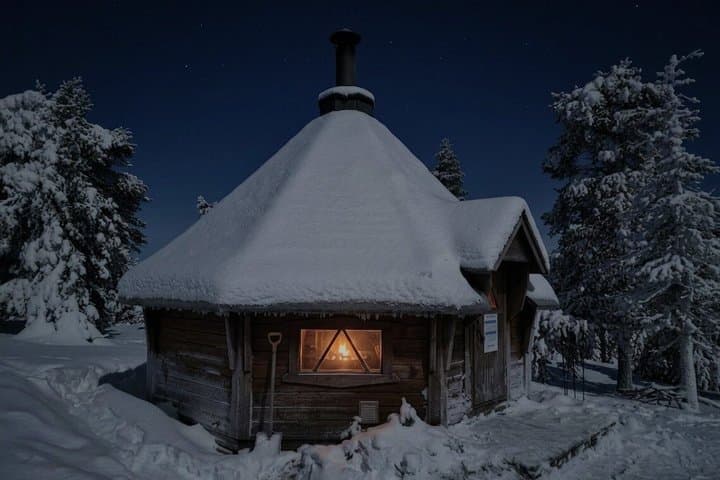 Night Skiing Experience in Ylläs under the Arctic Sky