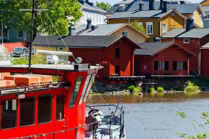 Helsinki Prime Highlights & Porvoo Old Town****