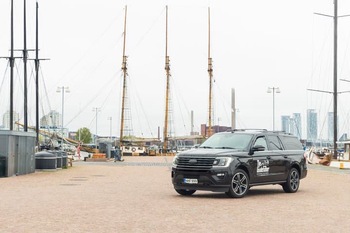 Helsinki Masterpiece: Private Luxury Fleet & Expert Guide Journey