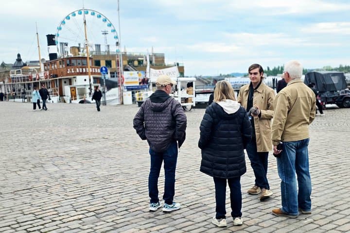 Exclusive Grand Tour Helsinki and Porvoo Old Town