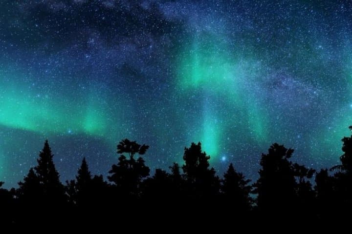 Northern Lights Hunt Transfer from Rovaniemi to Levi
