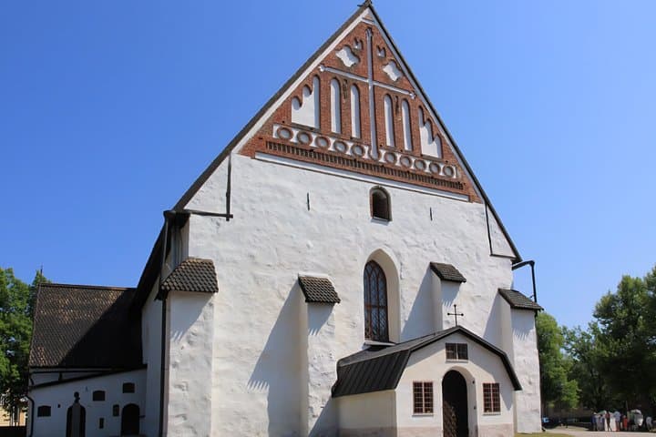 Porvoo Old Town and Riverside Heritage Guided Tour from Helsinki