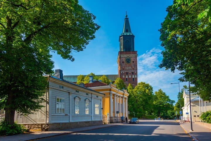 Helsinki to Turku Private Guided Day Car Trip