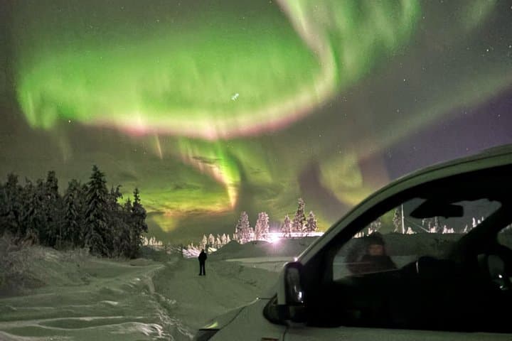 LEVI: Northern Lights Hunting – Money Back Guarantee